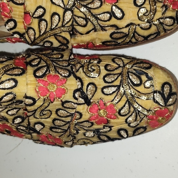 Free People gold and red Embroidered Mules size 38 - Picture 10 of 12